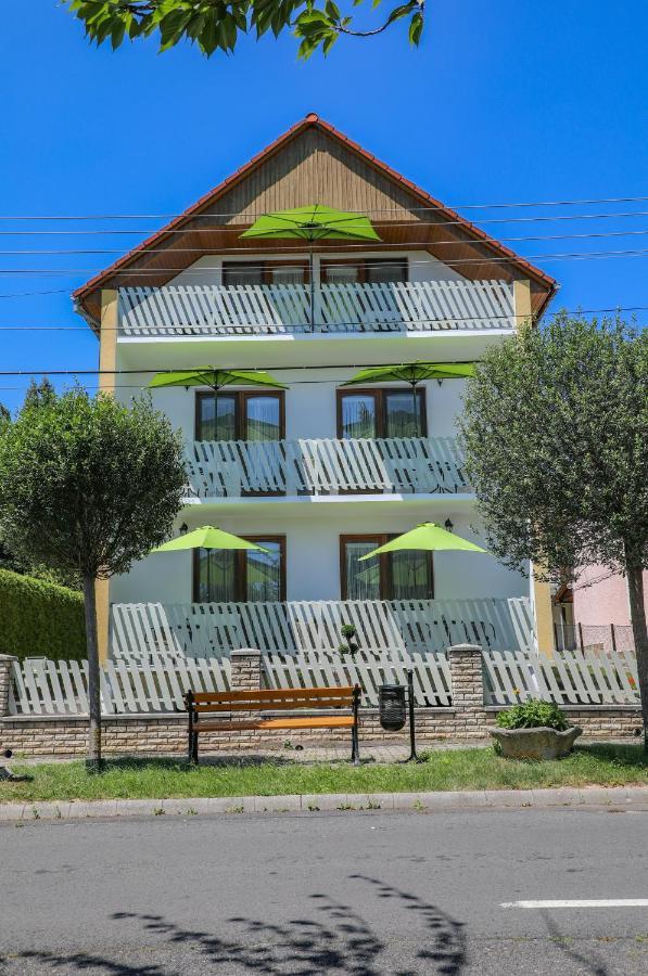 Villa Grande Hévíz 외부 사진